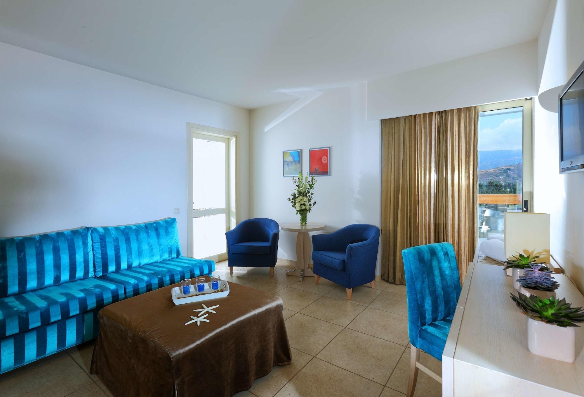 Sitia Beach City Resort & Spa Sitia (Crete) Exterior foto A living room