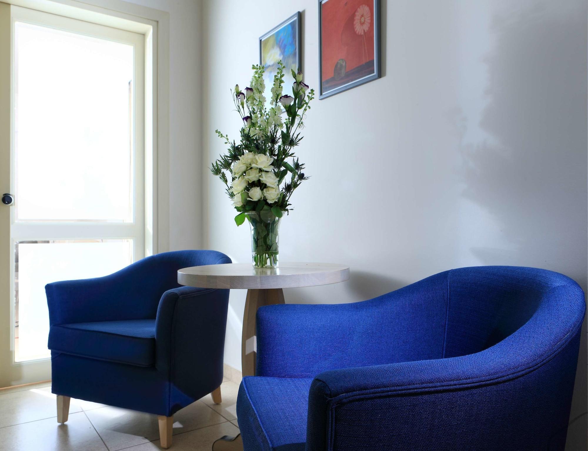 Sitia Beach City Resort & Spa Sitia (Crete) Exterior foto The waiting room at the clinic