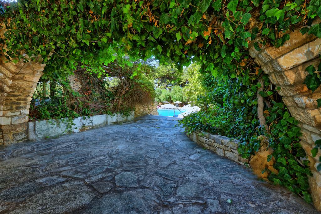 Sitia Beach City Resort & Spa Sitia (Crete) Exterior foto A street in Chania