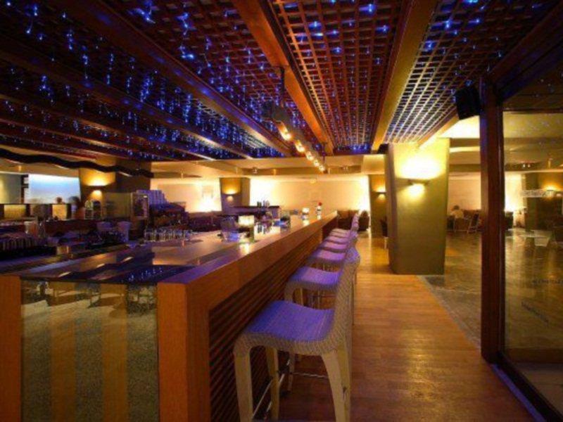 Sitia Beach City Resort & Spa Sitia (Crete) Exterior foto The bar at the 101 bar