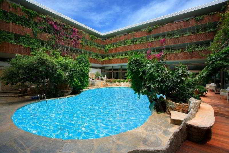 Sitia Beach City Resort & Spa Sitia (Crete) Exterior foto The swimming pool at the hotel